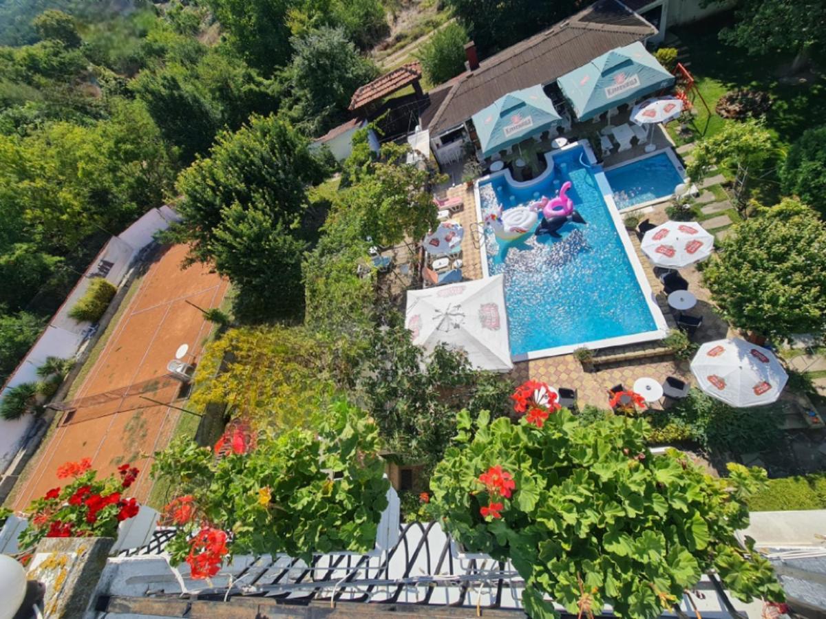 Hotel Rai Obrochishte 외부 사진