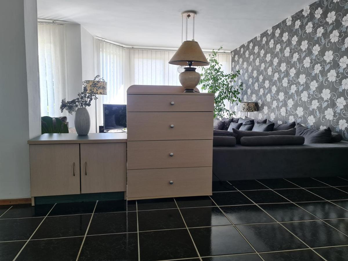 Hotel Rai Obrochishte 외부 사진