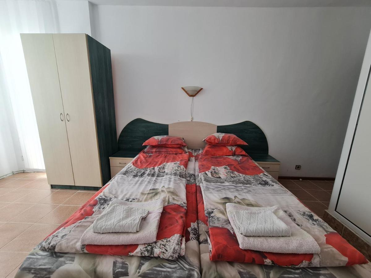 Hotel Rai Obrochishte 외부 사진